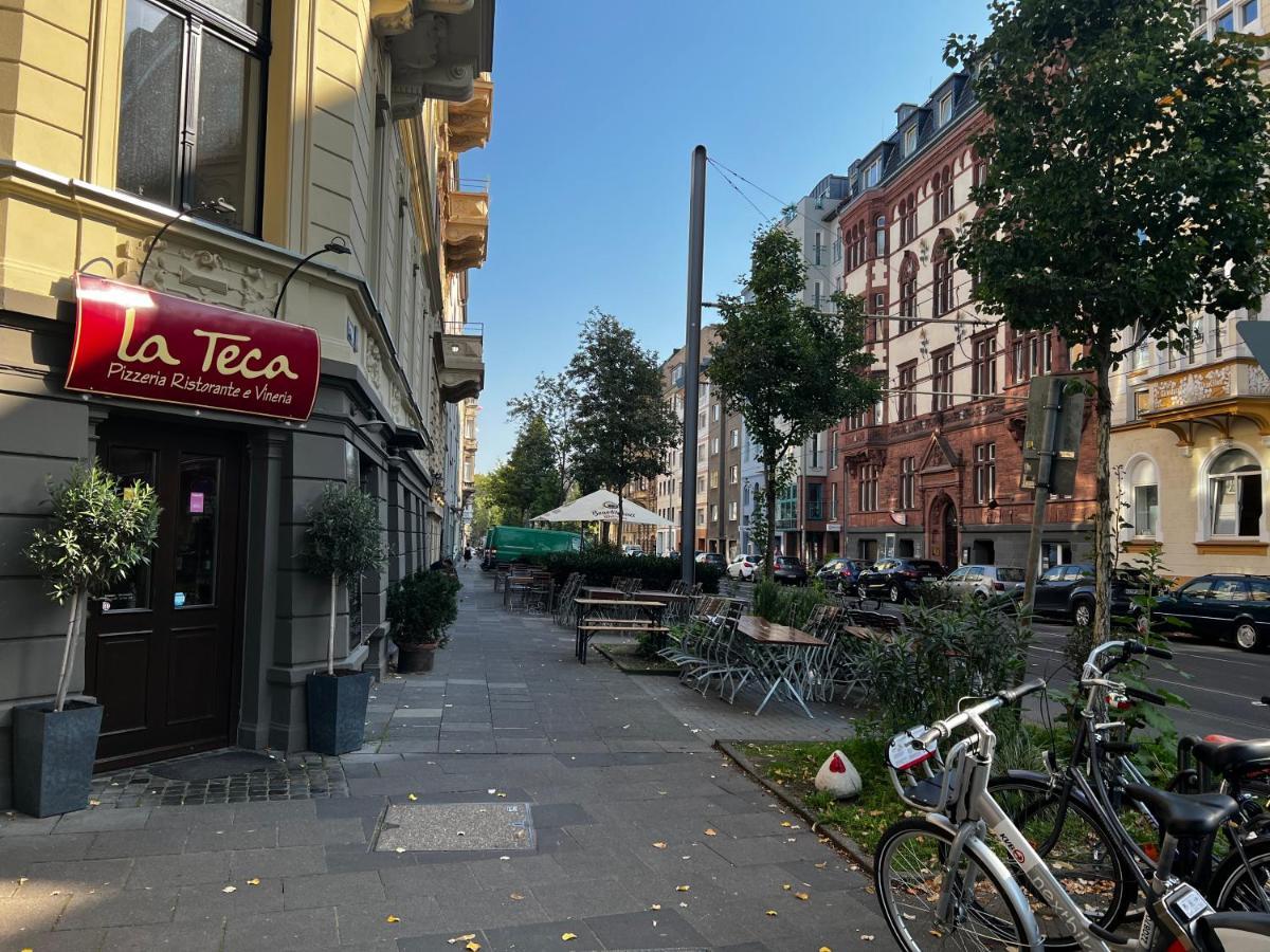 Volksgarten Mit Innenhof